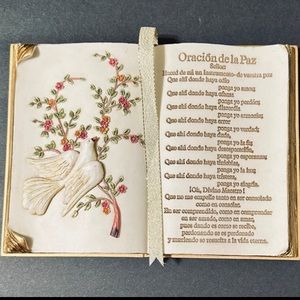 VINTAGE MONTEFIORI COLLECTION FROM ITALY Prayer of Peace Book in Spanish